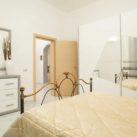 Holiday home Manuela House